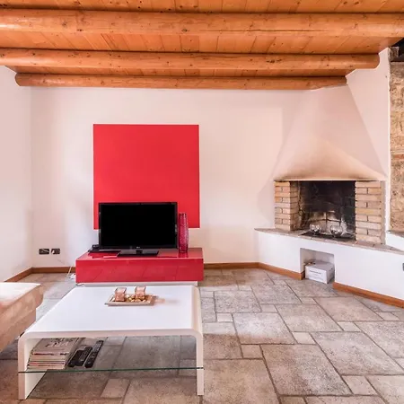 Casa Rustico Σπίτι διακοπών Costermano