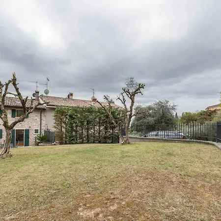 Casa Rustico * コステロマーノ